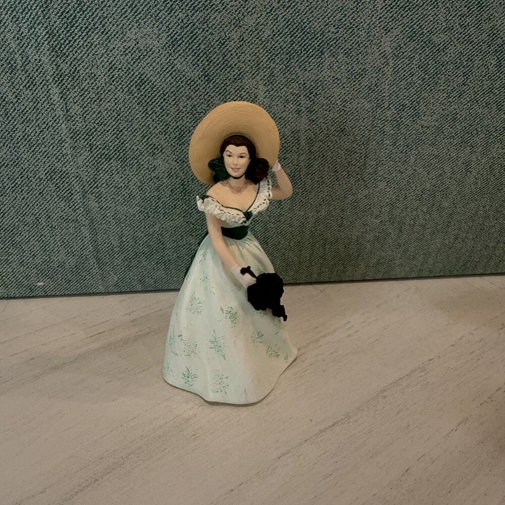 Hallmark 2008 Gone with the Wind Scarlett O'Hara Christmas Ornament‎ Twelve Oaks